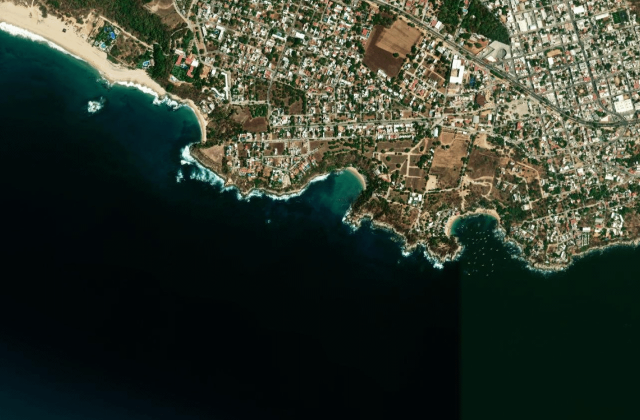 Satellite view of Playa Carrizalillo